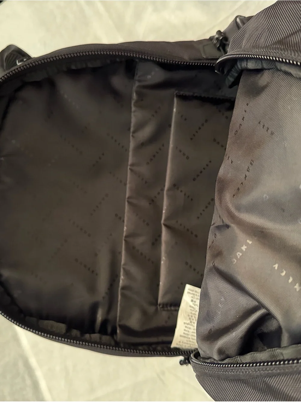 Oakley Men's Black Tactical Backpack - Durable Everyday Carry